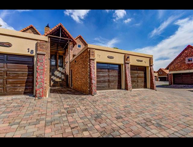 2 BEDROOM PROPERTY TO RENT IN GLEN MARAIS